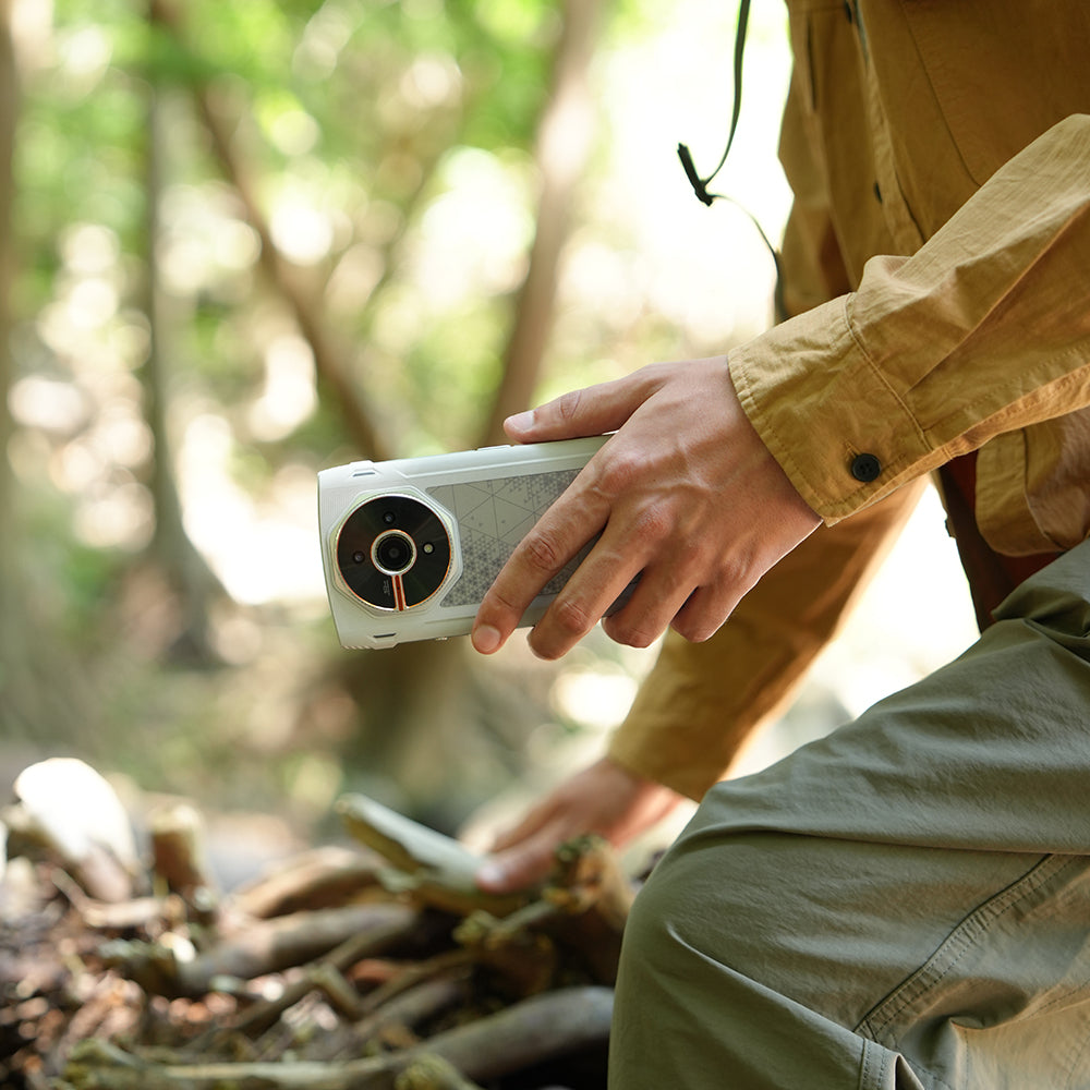 Travel-Proof Tech Packing List for Digital Nomads